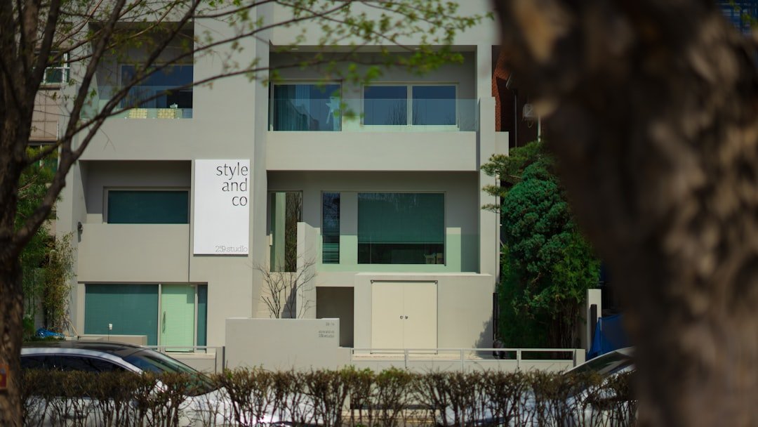 mortgage rates in Seoul 2025 - Photo by Yoan on Unsplash